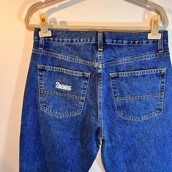 NWT NFL Authentic PATRIOTS Denim Jeans Relaxed Tailgater Bootcut Sz 32/30 - Picture 5 of 7